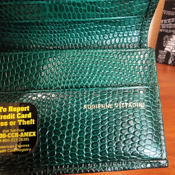 Adrienne Vittadini Credit Card Wallet - Picture 3 of 6
